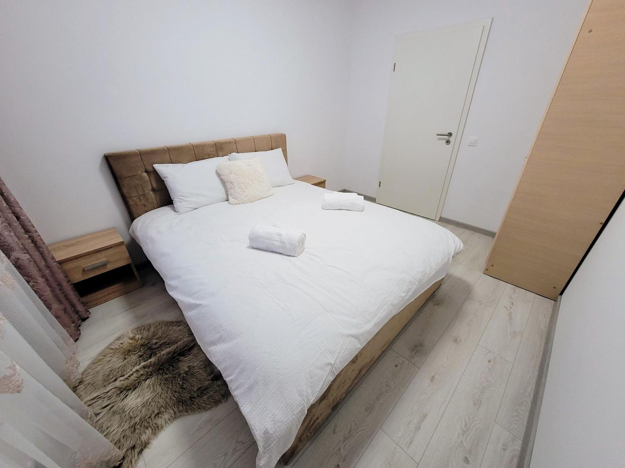Lena Apartment